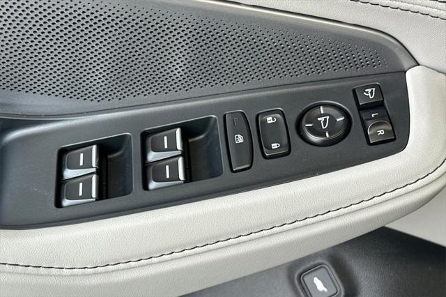 new 2026 Acura MDX car, priced at $68,250