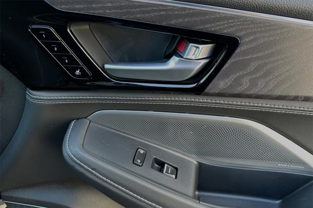 new 2025 Acura MDX car, priced at $68,250