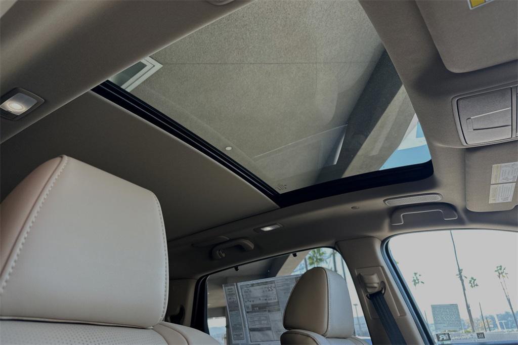 new 2025 Acura MDX car, priced at $58,550