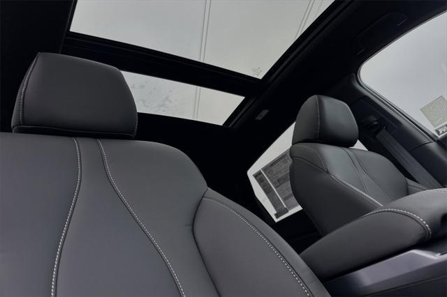new 2025 Acura RDX car, priced at $46,050