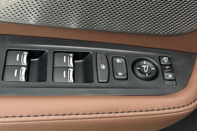 new 2025 Acura RDX car, priced at $54,400