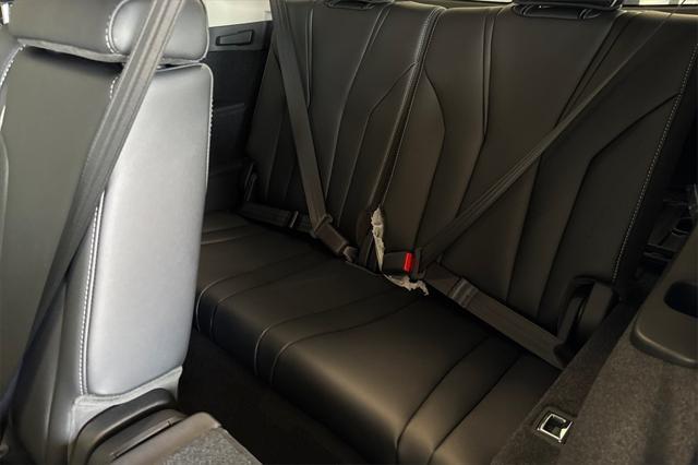 new 2026 Acura MDX car, priced at $68,250