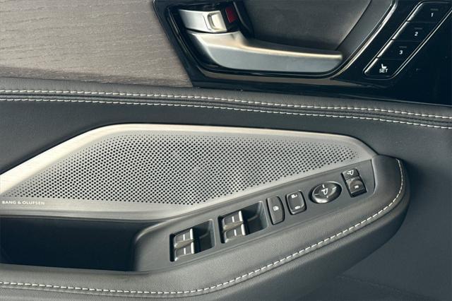 new 2026 Acura MDX car, priced at $68,250