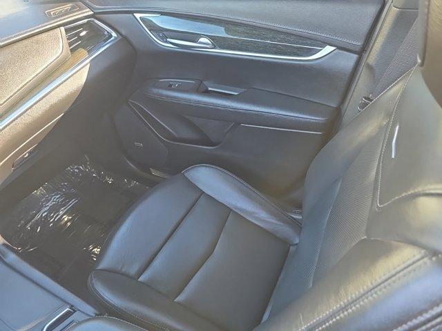 used 2021 Cadillac XT5 car, priced at $26,500