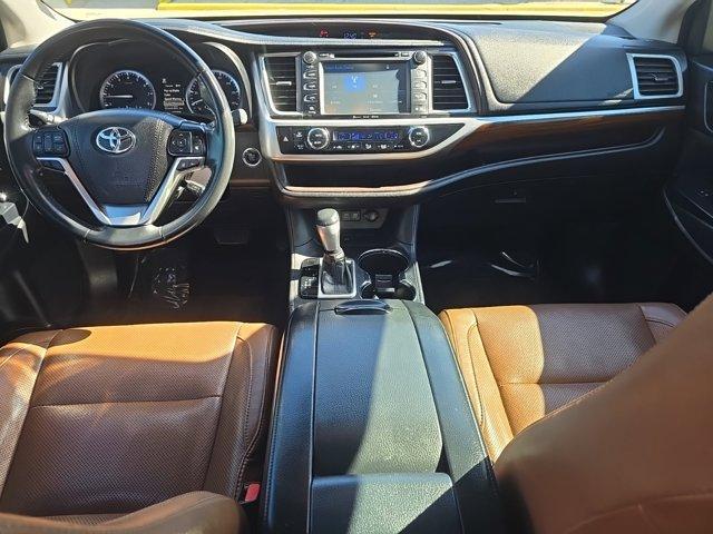 used 2018 Toyota Highlander car, priced at $25,991