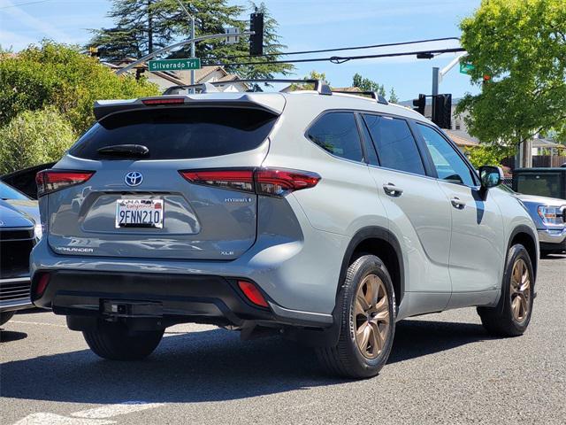 used 2023 Toyota Highlander Hybrid car, priced at $47,977
