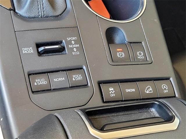 used 2022 Toyota Highlander car, priced at $40,378
