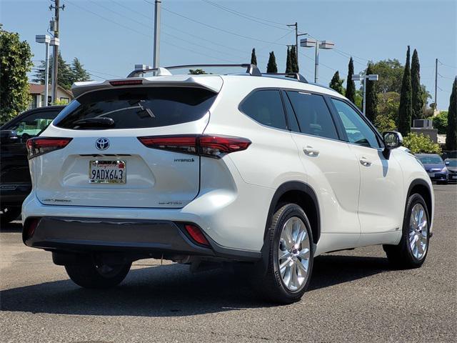 used 2022 Toyota Highlander Hybrid car, priced at $43,944