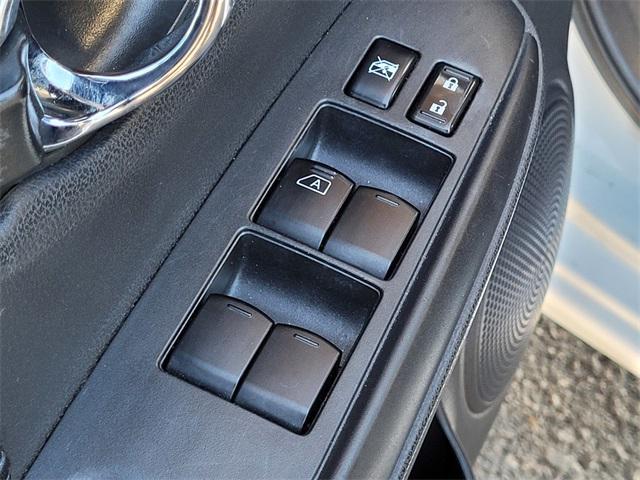 used 2015 Nissan Versa Note car, priced at $8,988