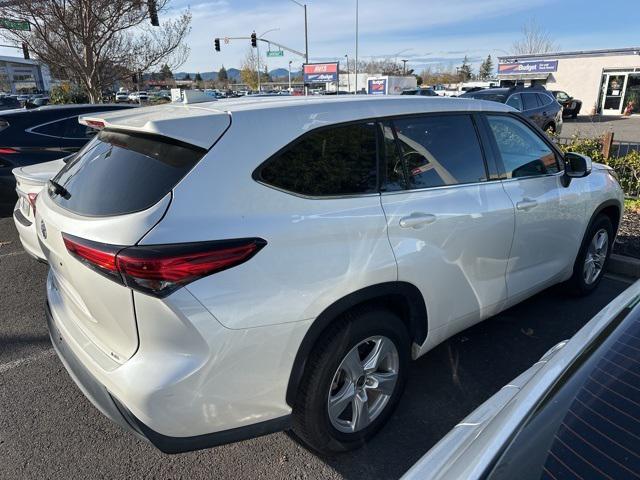 used 2021 Toyota Highlander car, priced at $30,021