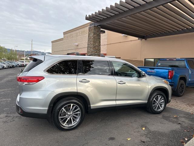 used 2019 Toyota Highlander car, priced at $36,226