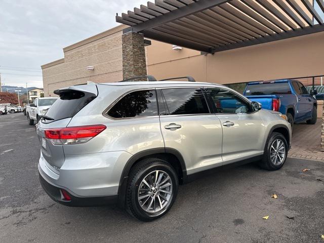 used 2019 Toyota Highlander car, priced at $36,226