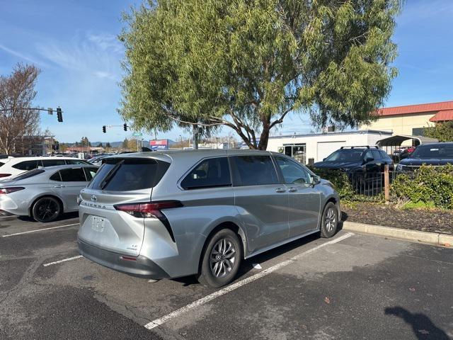 used 2022 Toyota Sienna car, priced at $36,013