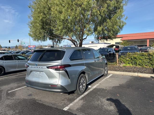 used 2022 Toyota Sienna car, priced at $36,013