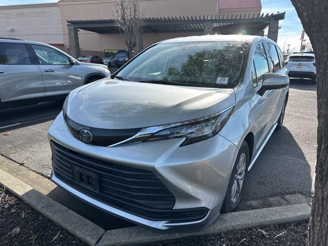 used 2022 Toyota Sienna car, priced at $36,013