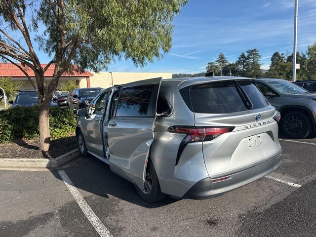 used 2022 Toyota Sienna car, priced at $36,013