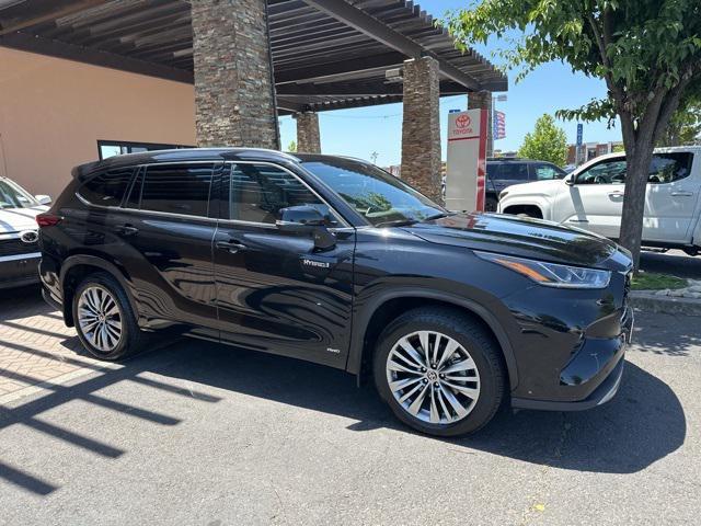 used 2021 Toyota Highlander Hybrid car, priced at $43,988