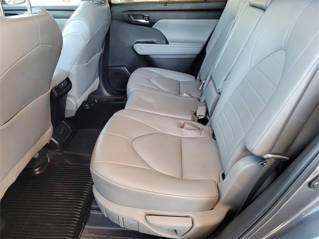 used 2022 Toyota Highlander car, priced at $41,320