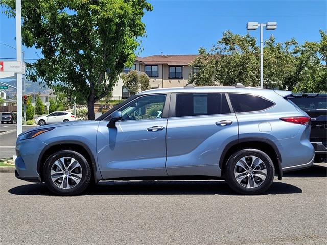 used 2023 Toyota Highlander car, priced at $41,376