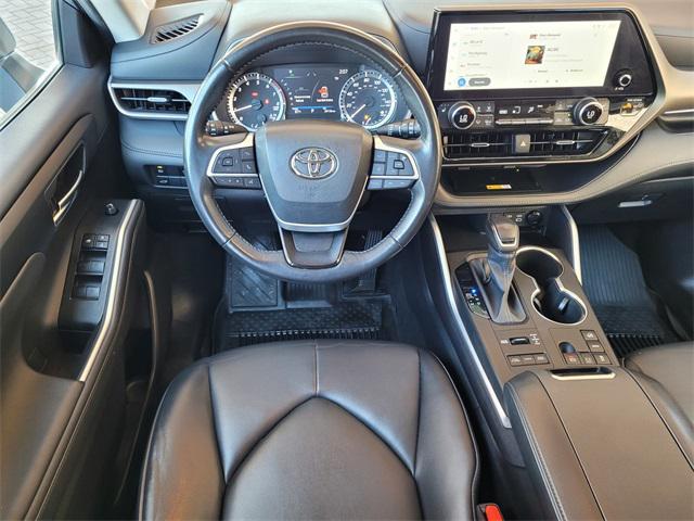 used 2023 Toyota Highlander car, priced at $41,376