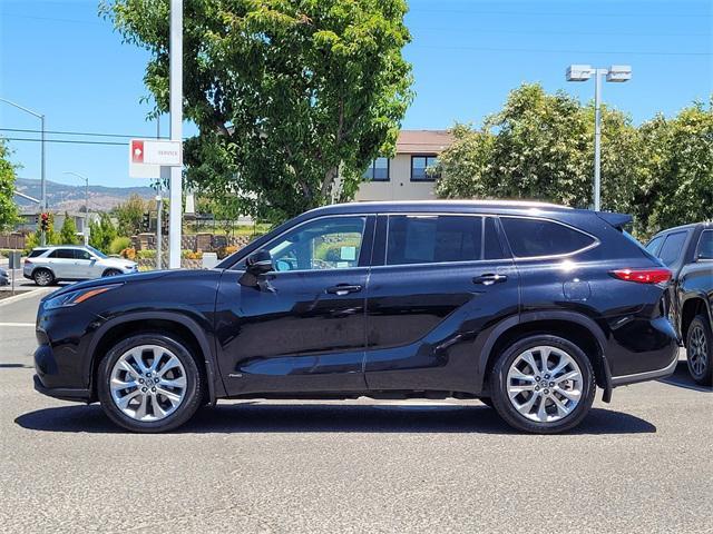 used 2022 Toyota Highlander Hybrid car, priced at $29,889