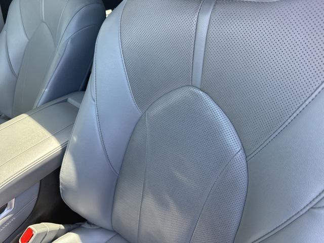 used 2022 Toyota Highlander Hybrid car, priced at $29,995