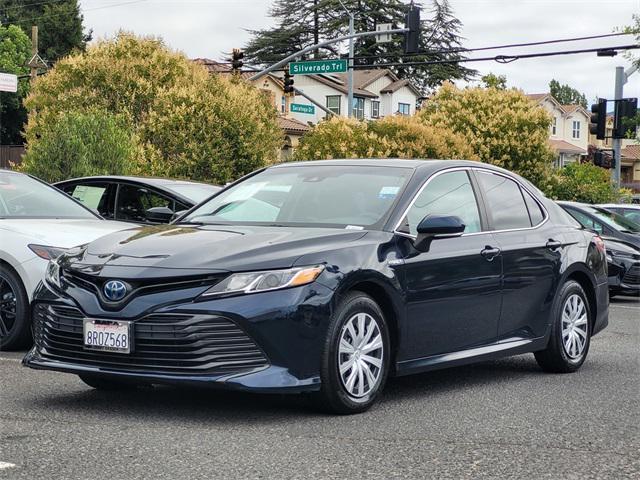 used 2019 Toyota Camry Hybrid car, priced at $18,662