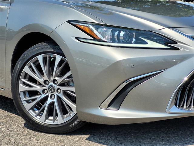 used 2020 Lexus ES 300h car, priced at $34,987