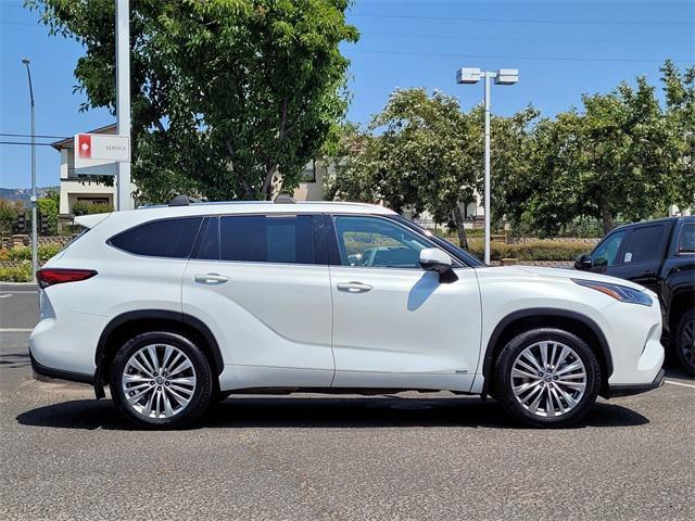 used 2023 Toyota Highlander Hybrid car, priced at $48,422
