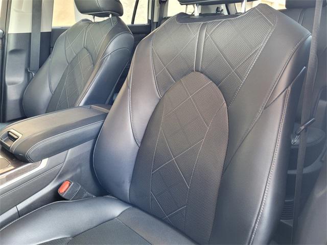 used 2023 Toyota Highlander Hybrid car, priced at $48,422