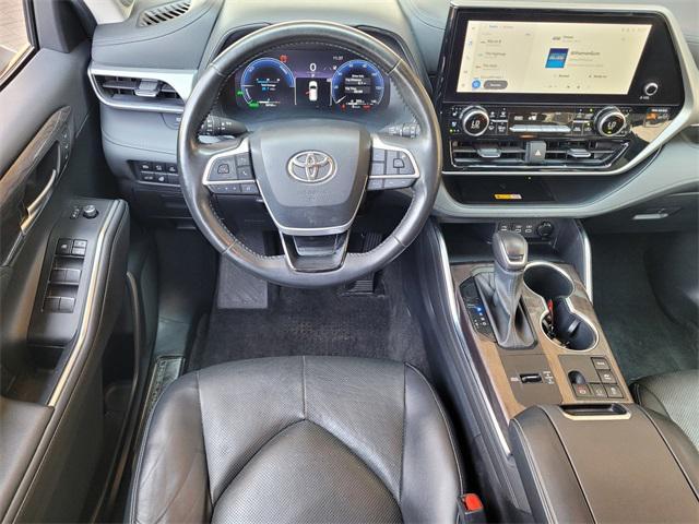 used 2023 Toyota Highlander Hybrid car, priced at $48,422