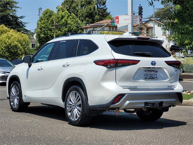 used 2023 Toyota Highlander Hybrid car, priced at $48,422