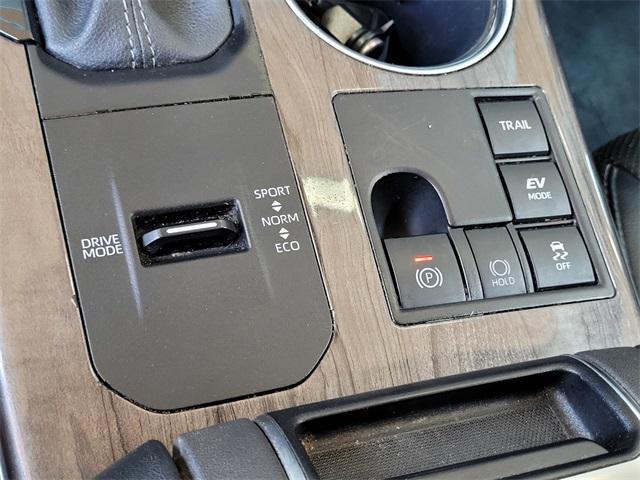used 2023 Toyota Highlander Hybrid car, priced at $48,422