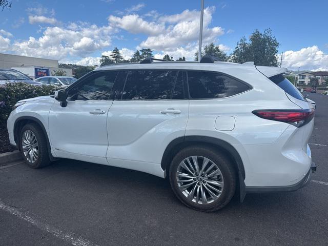 used 2023 Toyota Highlander Hybrid car, priced at $49,562