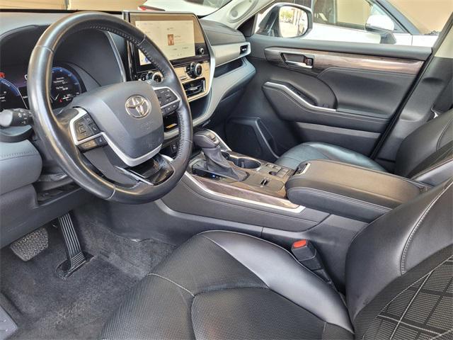 used 2023 Toyota Highlander Hybrid car, priced at $48,422