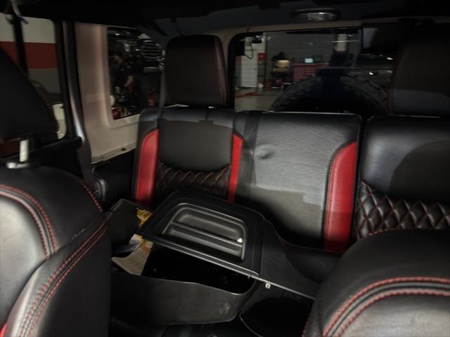 used 2015 Jeep Wrangler Unlimited car, priced at $20,016