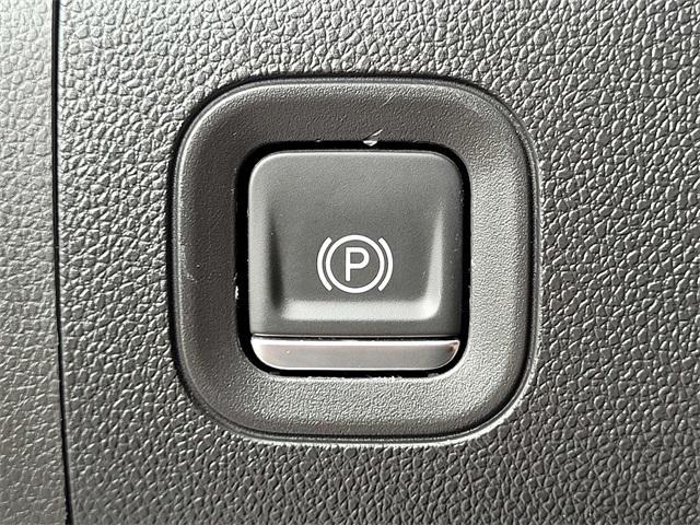 used 2022 Chevrolet Silverado 1500 car, priced at $43,535