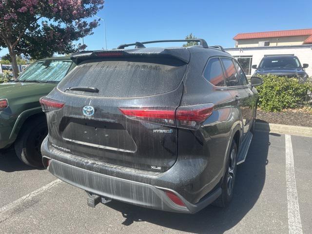 used 2022 Toyota Highlander Hybrid car, priced at $38,777