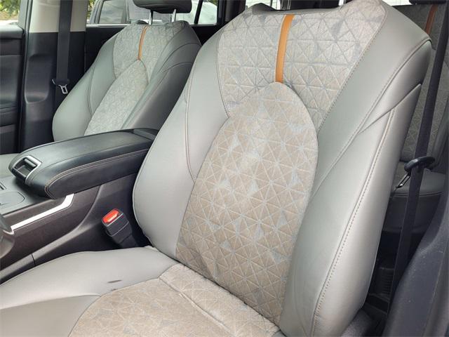 used 2023 Toyota Highlander Hybrid car, priced at $38,995