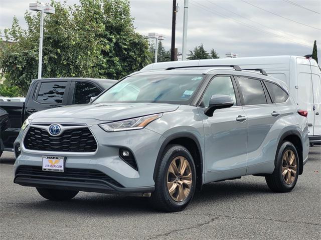 used 2023 Toyota Highlander Hybrid car, priced at $38,995