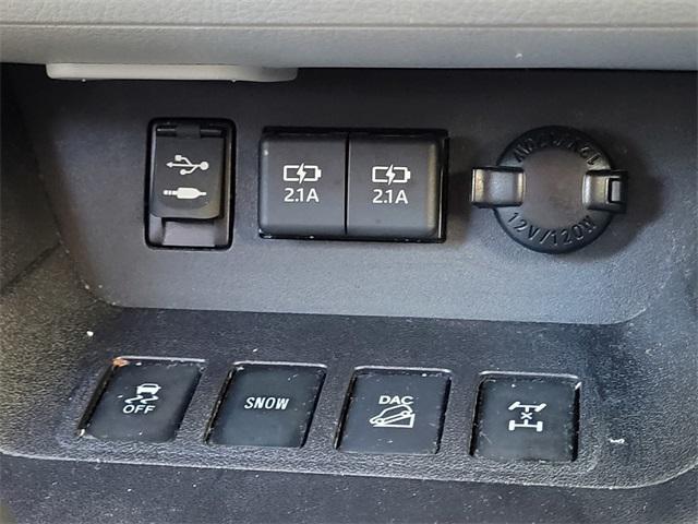 used 2019 Toyota Highlander car, priced at $29,508