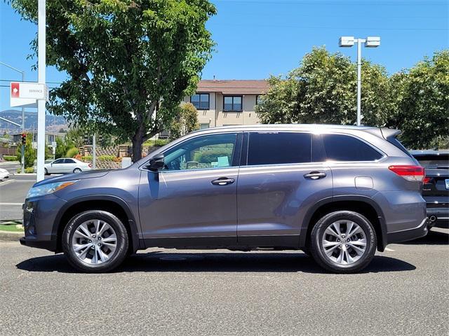 used 2019 Toyota Highlander car, priced at $29,508