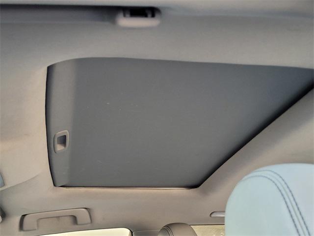 used 2019 Toyota Highlander car, priced at $29,508