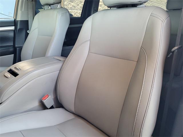 used 2019 Toyota Highlander car, priced at $29,508