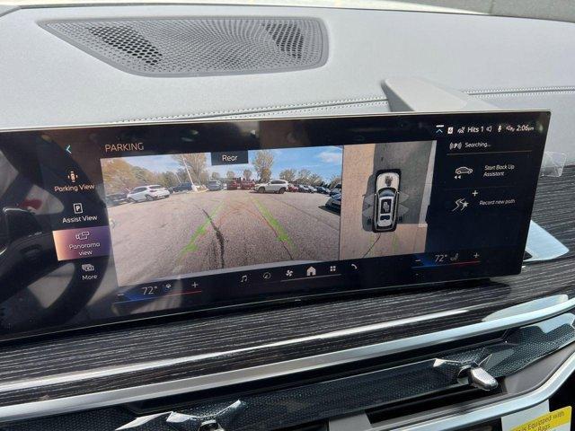 new 2025 BMW X7 car, priced at $99,655