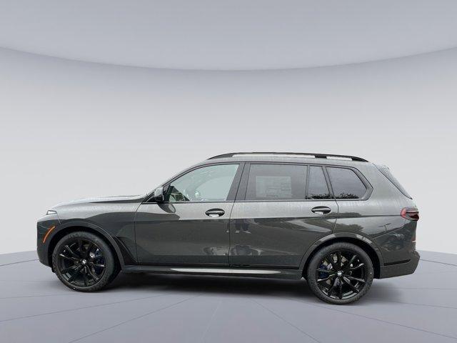 new 2026 BMW X7 car, priced at $102,080