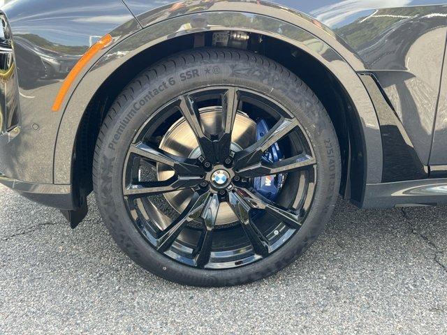 new 2026 BMW X7 car, priced at $124,780