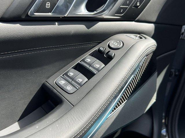new 2026 BMW X7 car, priced at $124,780