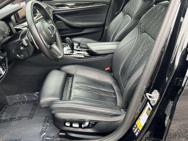 used 2022 BMW M550 car