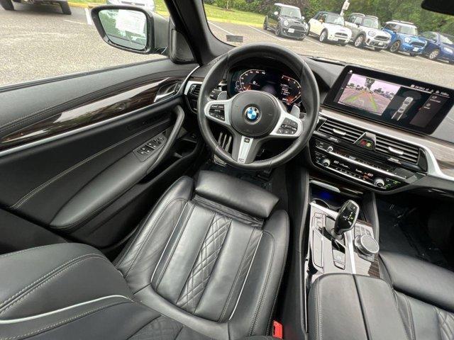 used 2022 BMW M550 car